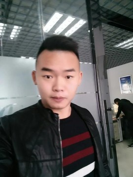 卡抡猫主播照片