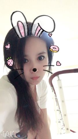 魅丽晴儿主播照片