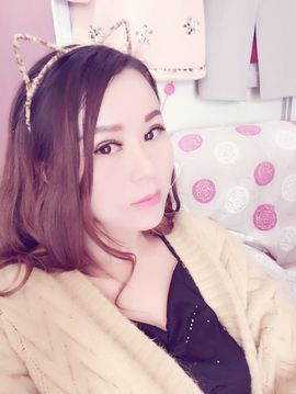 秀心乐主播照片