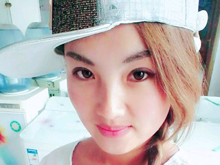 平淡挺好主播照片