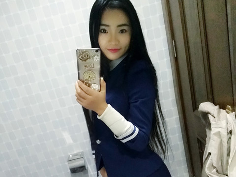 Slim👼海报
