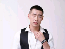 年少无知u4主播照片