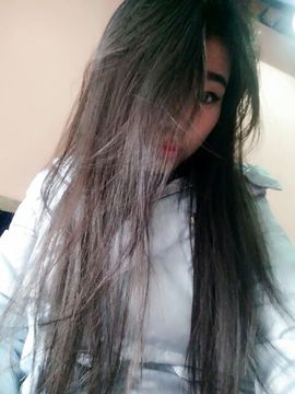 被谁朝思暮想的小白主播照片