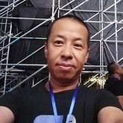 玫瑰莊主海报