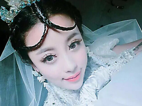 大美瑟瑟海报
