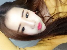 曼曼-打酱油主播照片