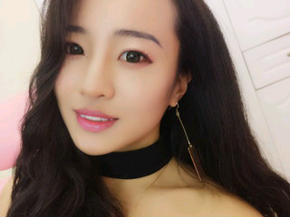 1067595558的主播照片