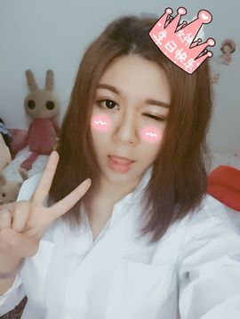 柠檬不萌有点冷主播照片