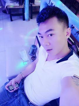 摆楞不了WO就别摆楞主播照片