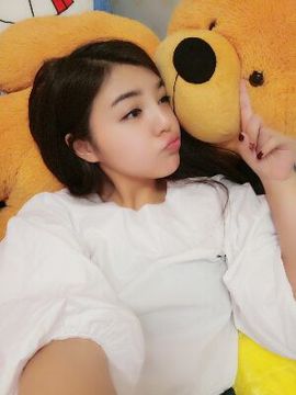 九小九，主播照片