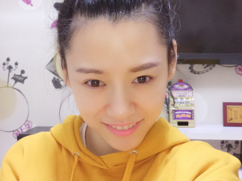 贞子吥咬人海报