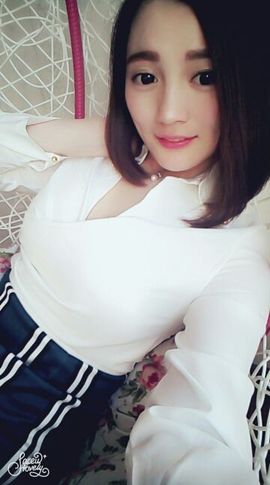 小主L主播照片