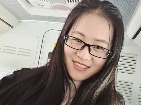来一斤肥兔咂海报