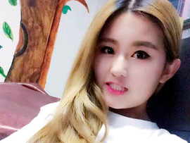 小月华f主播照片