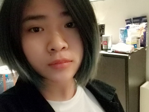 樱baby❤️关注海报