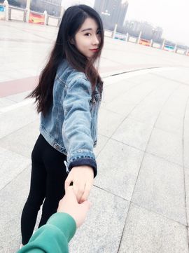 会跳舞的矜持主播照片