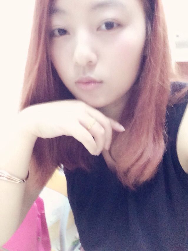 燕窝副总的主播照片
