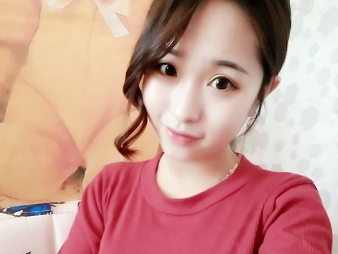 MUmo灬茹儿平板精海报