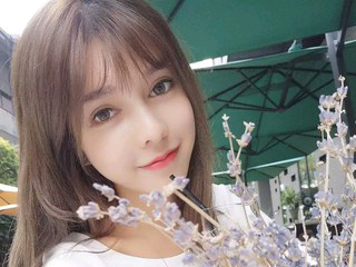 刘俊美主播照片