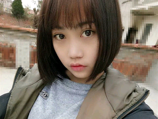 刘俊美主播照片