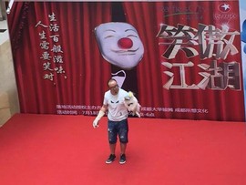 昵称违规，请重新修改主播照片