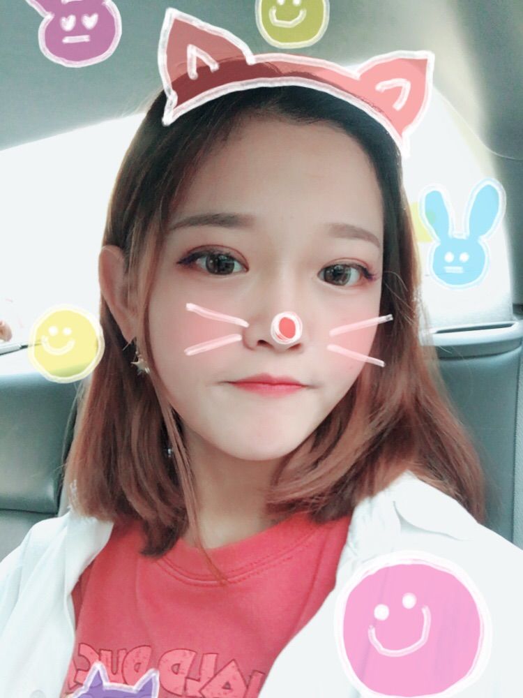 ♬张小晨♡的主播照片