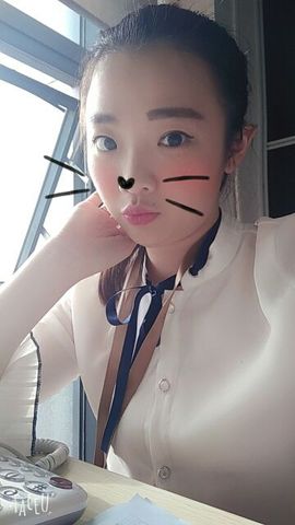 蕾蕾求人疼～主播照片