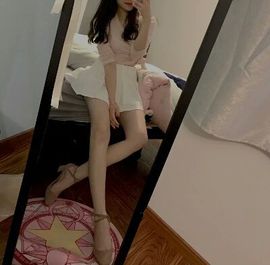 小爱，离开主播照片
