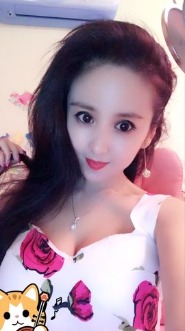 魅丽晴儿主播照片