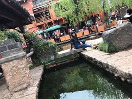 敷衍ゞ吃货小四主播照片