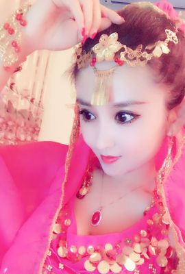 魅丽晴儿主播照片
