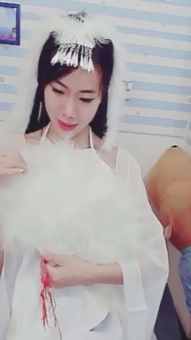 纯情要吃钙~钙片主播照片