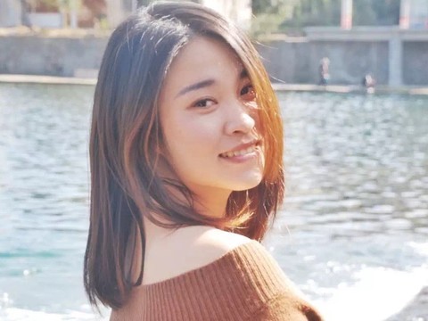 绿绿lvlv海报