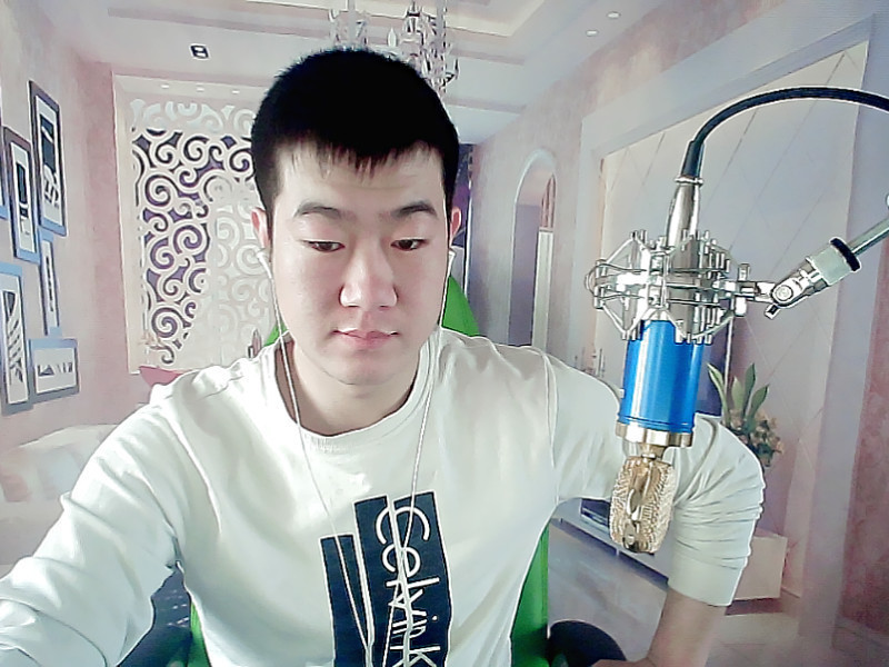 默琛(新主播)的主播海报