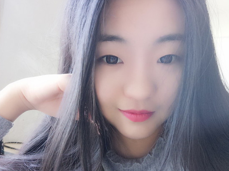 包包了个包包的主播海报