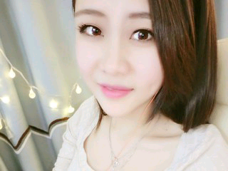 奕露西ぁ念晴护西西的主播照片