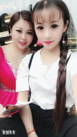 傻妞＆娜娜主播照片