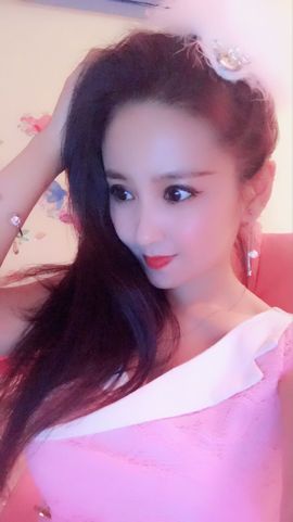魅丽晴儿主播照片