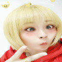 手捧花儿海报