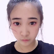 猫九🌸头像