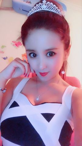 魅丽晴儿主播照片
