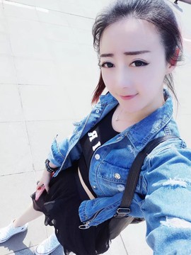 谢小娜、主播照片