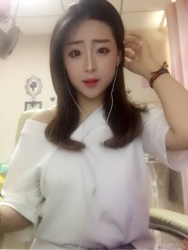 ☜ღ☞思雨努力升一冠主播照片