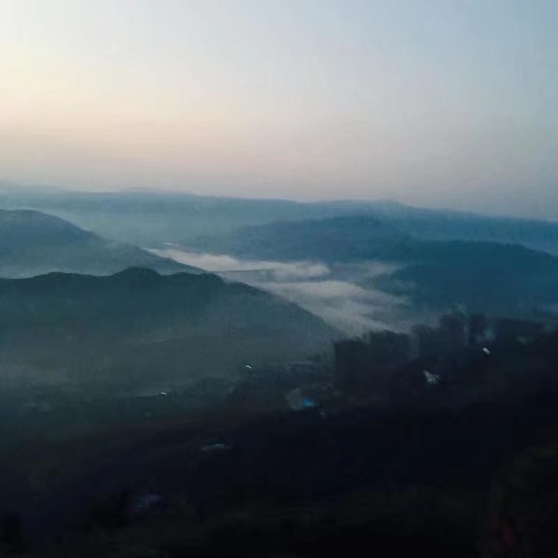 下五楼的快活主播照片