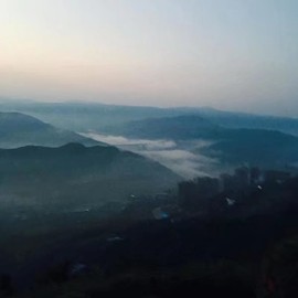 下五楼的快活主播照片