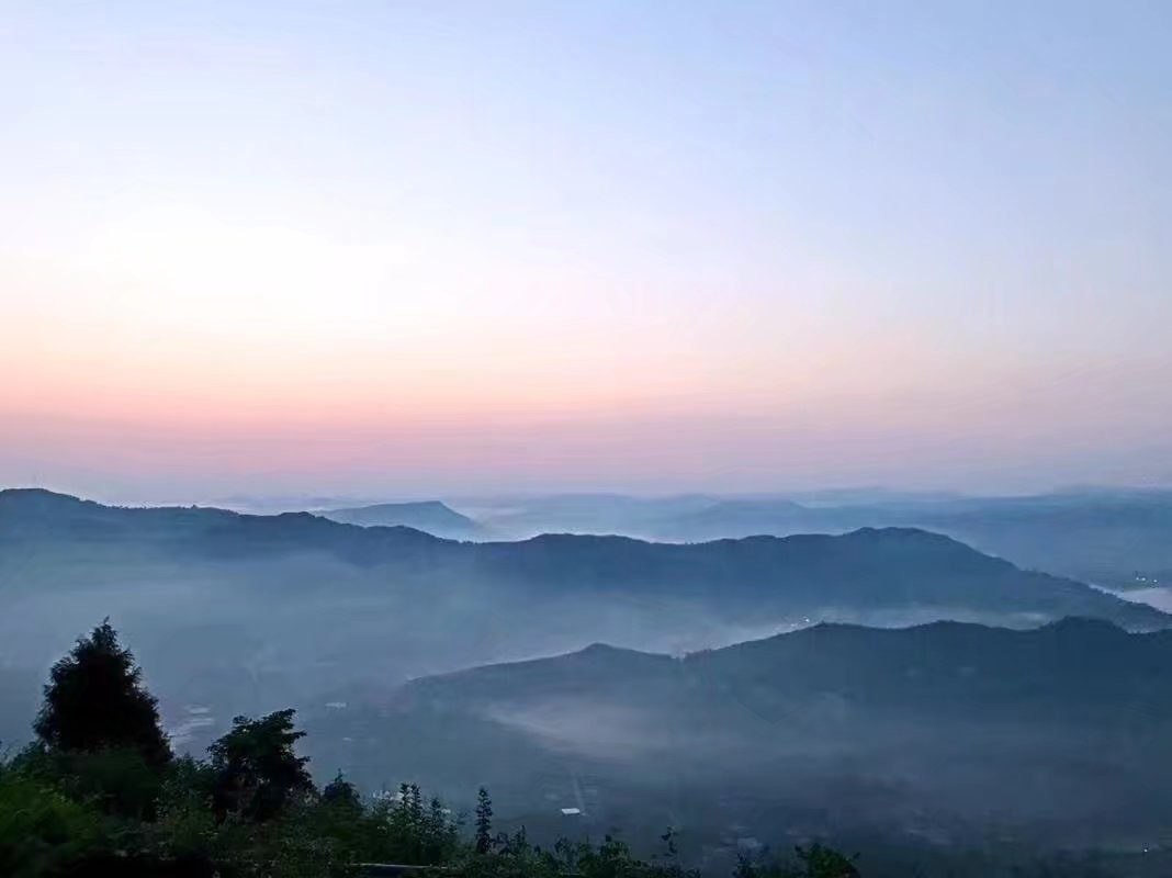 下五楼的快活主播照片