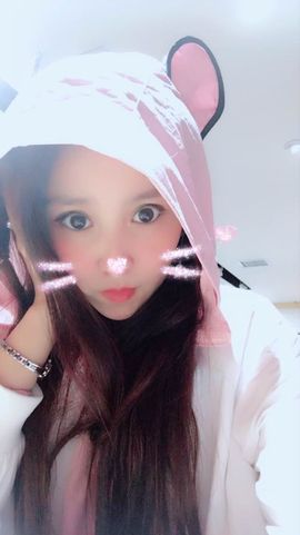 魅丽晴儿主播照片