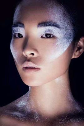 虫文子主播照片