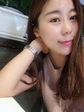 阿朵拉主播照片