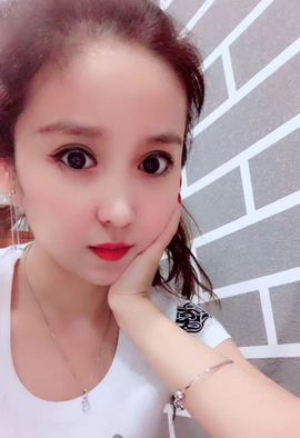 魅丽晴儿主播照片